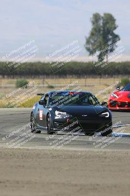 media/Sep-14-2025-Speed Ventures (Sun) [[b2951cd086]]/Green/Session 2 (Grapevine)/